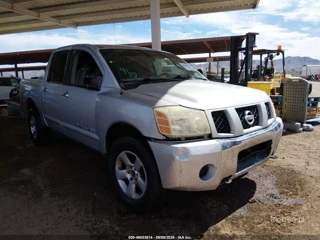 NISSAN NISSAN TITAN SE