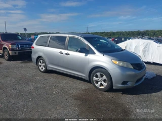 TOYOTA TOYOTA SIENNA L V6 7 PASSENGER