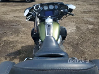 HARLEY-DAVIDSON FLHTCUTG