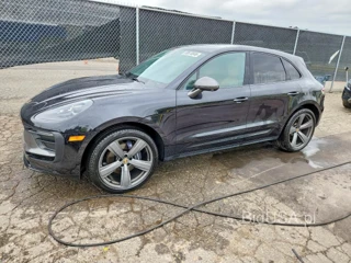 PORSCHE MACAN BASE