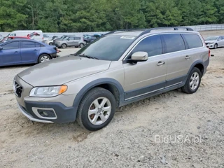 VOLVO XC70 3.2