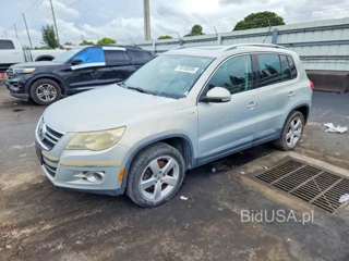 VOLKSWAGEN TIGUAN SE
