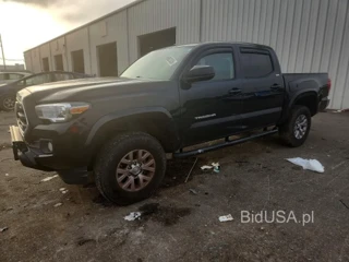 TOYOTA TACOMA SR5