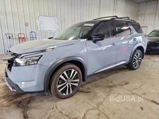 NISSAN PATHFINDER PLATINUM