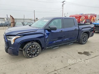 TOYOTA TUNDRA SR5