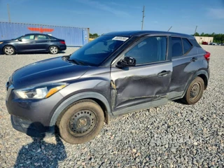 NISSAN KICKS S