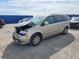 CHRYSLER TOWN & COUNTRY TOURING