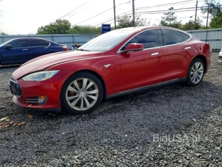 TESLA MODEL S 70D