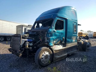 FREIGHTLINER CASCADIA 126