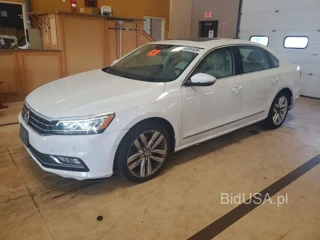 VOLKSWAGEN PASSAT SEL PREMIUM