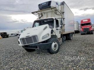 FREIGHTLINER M2 106 MEDIUM DUTY