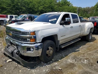 CHEVROLET SILVERADO K3500 LTZ