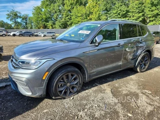 VOLKSWAGEN TIGUAN SE