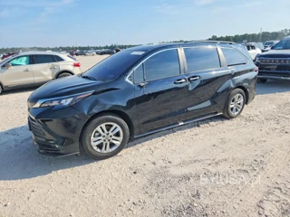 TOYOTA SIENNA XSE 7-PASSENGER