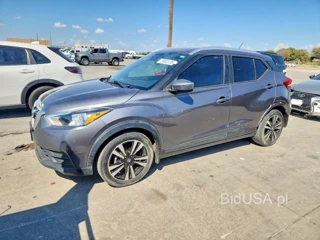 NISSAN KICKS SV
