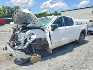 GMC SIERRA C1500 SLT