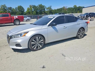 NISSAN ALTIMA SR