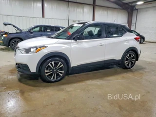 NISSAN KICKS SV