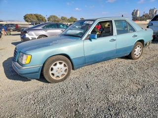 MERCEDES-BENZ E 320