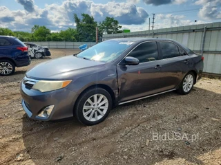 TOYOTA CAMRY HYBRID XLE