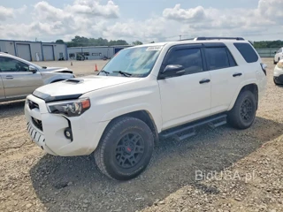 TOYOTA 4RUNNER VENTURE EDITION