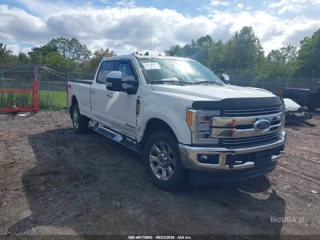 FORD FORD F-250 LARIAT