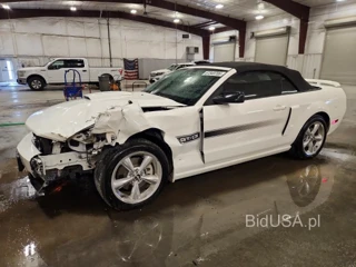 FORD MUSTANG GT