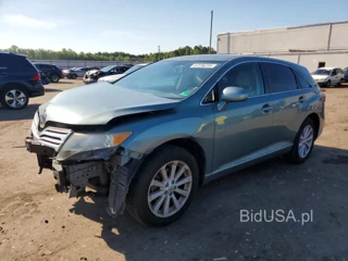 TOYOTA VENZA LE