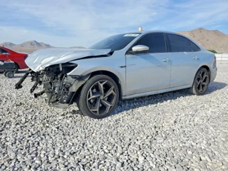 VOLKSWAGEN PASSAT R-LINE
