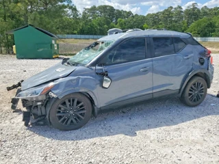 NISSAN KICKS SV