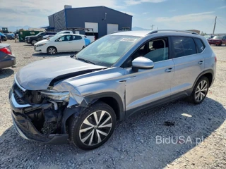 VOLKSWAGEN TAOS SE