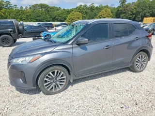 NISSAN KICKS SV