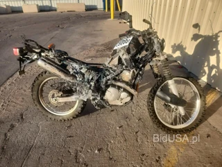 YAMAHA XT250
