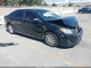 TOYOTA TOYOTA CAMRY HYBRID LE