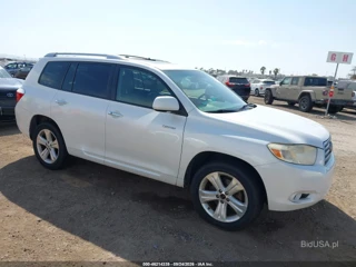 TOYOTA TOYOTA HIGHLANDER LIMITED