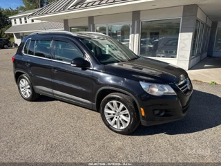 VOLKSWAGEN VOLKSWAGEN TIGUAN SE