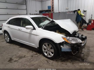 CHRYSLER CHRYSLER 200 TOURING