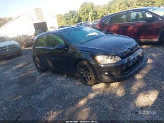 VOLKSWAGEN VOLKSWAGEN GOLF TSI S 4-DOOR