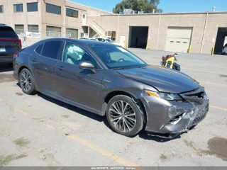 TOYOTA TOYOTA CAMRY HYBRID SE