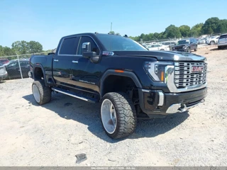 GMC SIERRA 2500HD 4WD  STANDARD BED DENALI