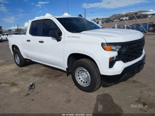 CHEVROLET CHEVROLET SILVERADO 1500 4WD  STANDARD BED WT