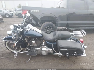 HARLEY-DAVIDSON HARLEY-DAVIDSON FLHRC ROAD KING CLASSIC