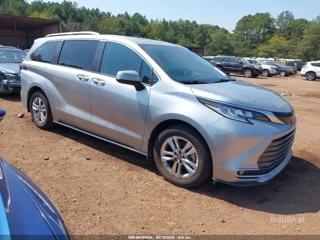 TOYOTA TOYOTA SIENNA LIMITED