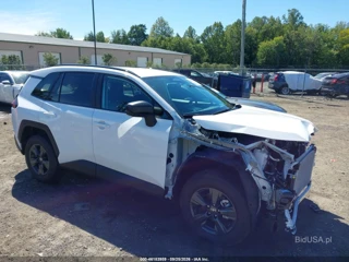 TOYOTA TOYOTA RAV4 LE