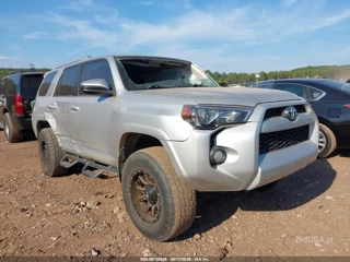 TOYOTA TOYOTA 4RUNNER SR5
