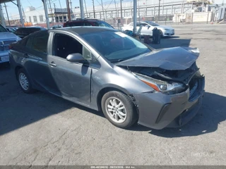 TOYOTA TOYOTA PRIUS LE
