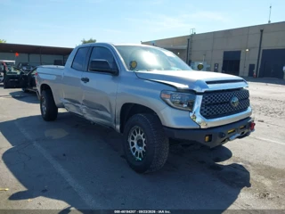 TOYOTA TOYOTA TUNDRA SR5