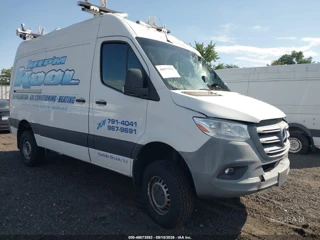 MERCEDES-BENZ MERCEDES-BENZ SPRINTER 2500 STANDARD ROOF V6