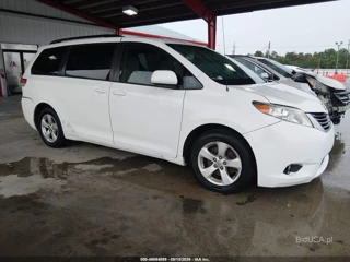 TOYOTA TOYOTA SIENNA LE V6 8 PASSENGER