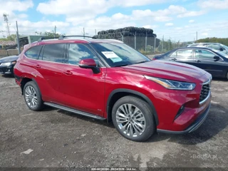 TOYOTA TOYOTA HIGHLANDER HYBRID PLATINUM